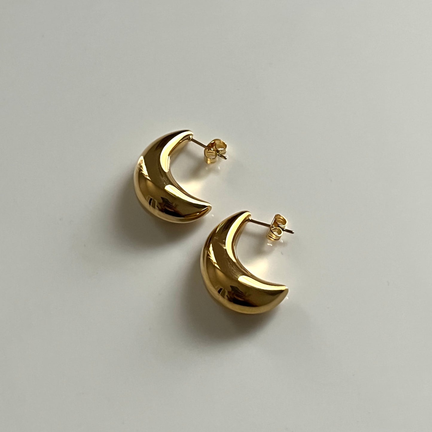 Luna Studs