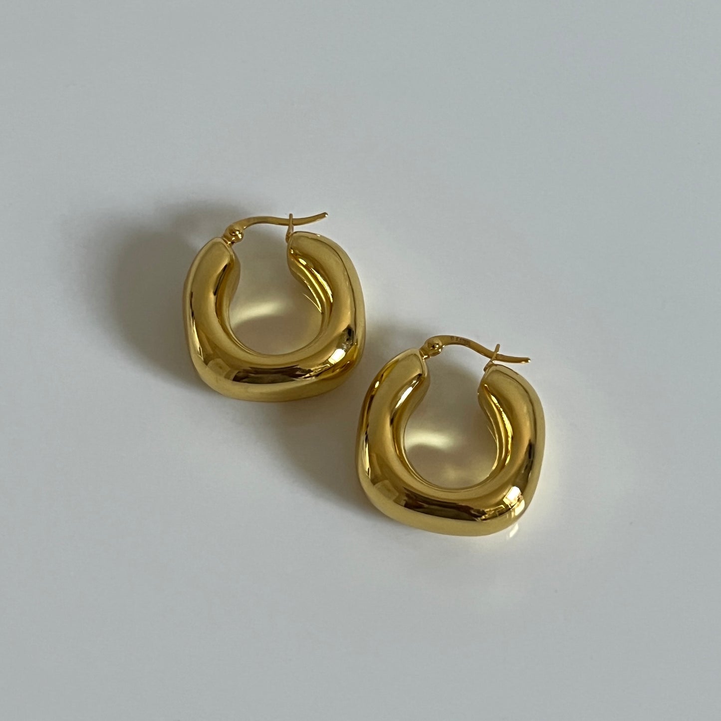 Silla Hoops