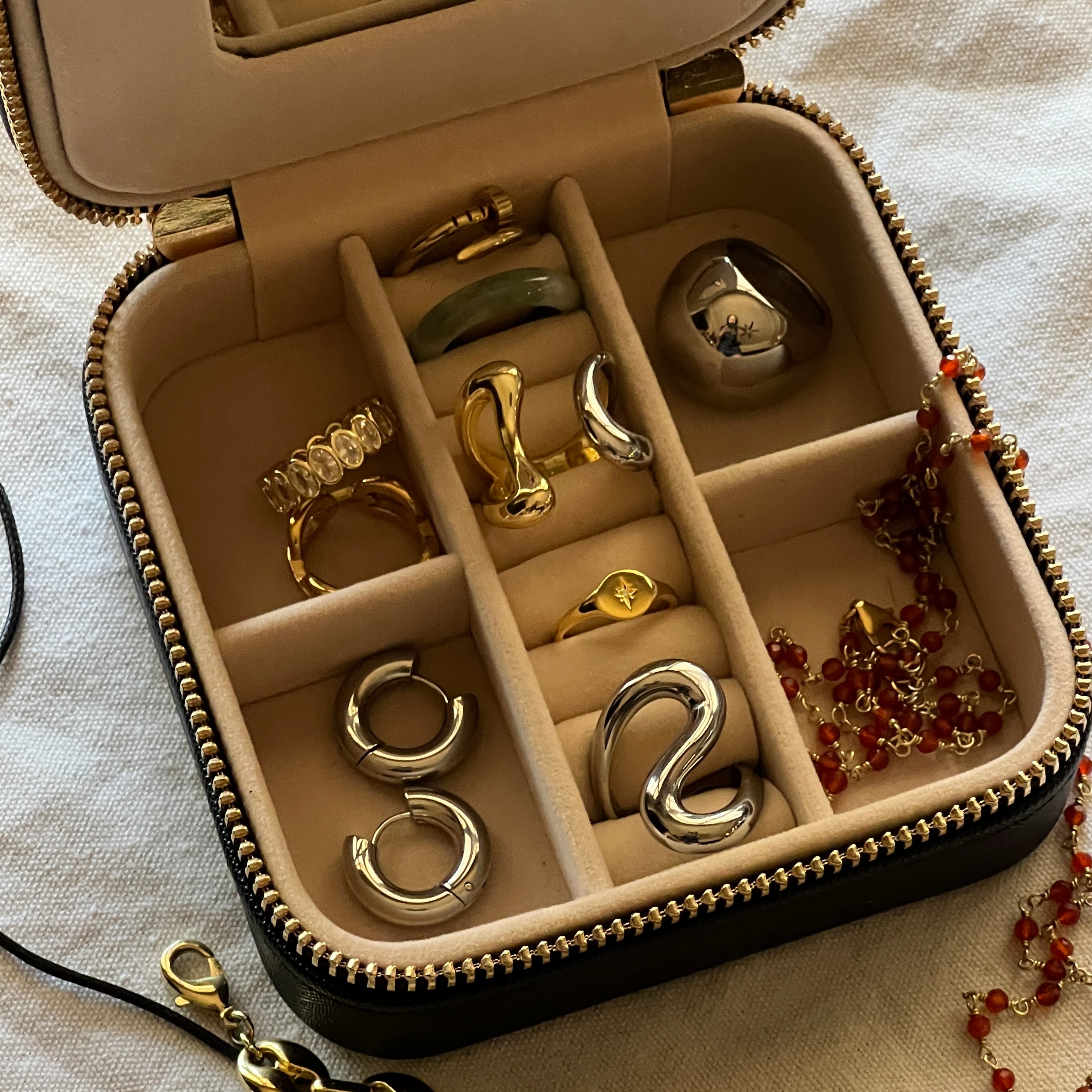 The Filo Travel Case