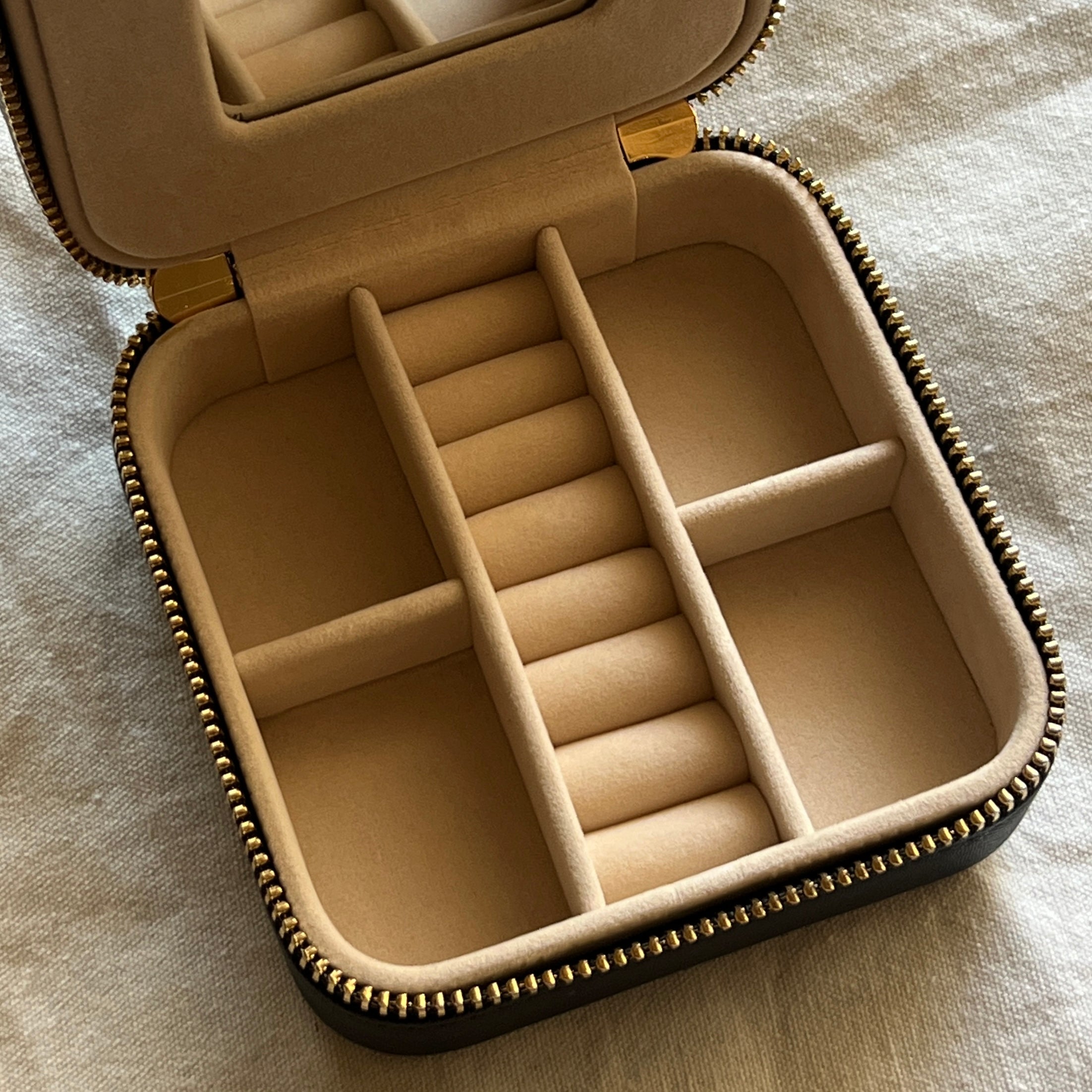 The Filo Travel Case