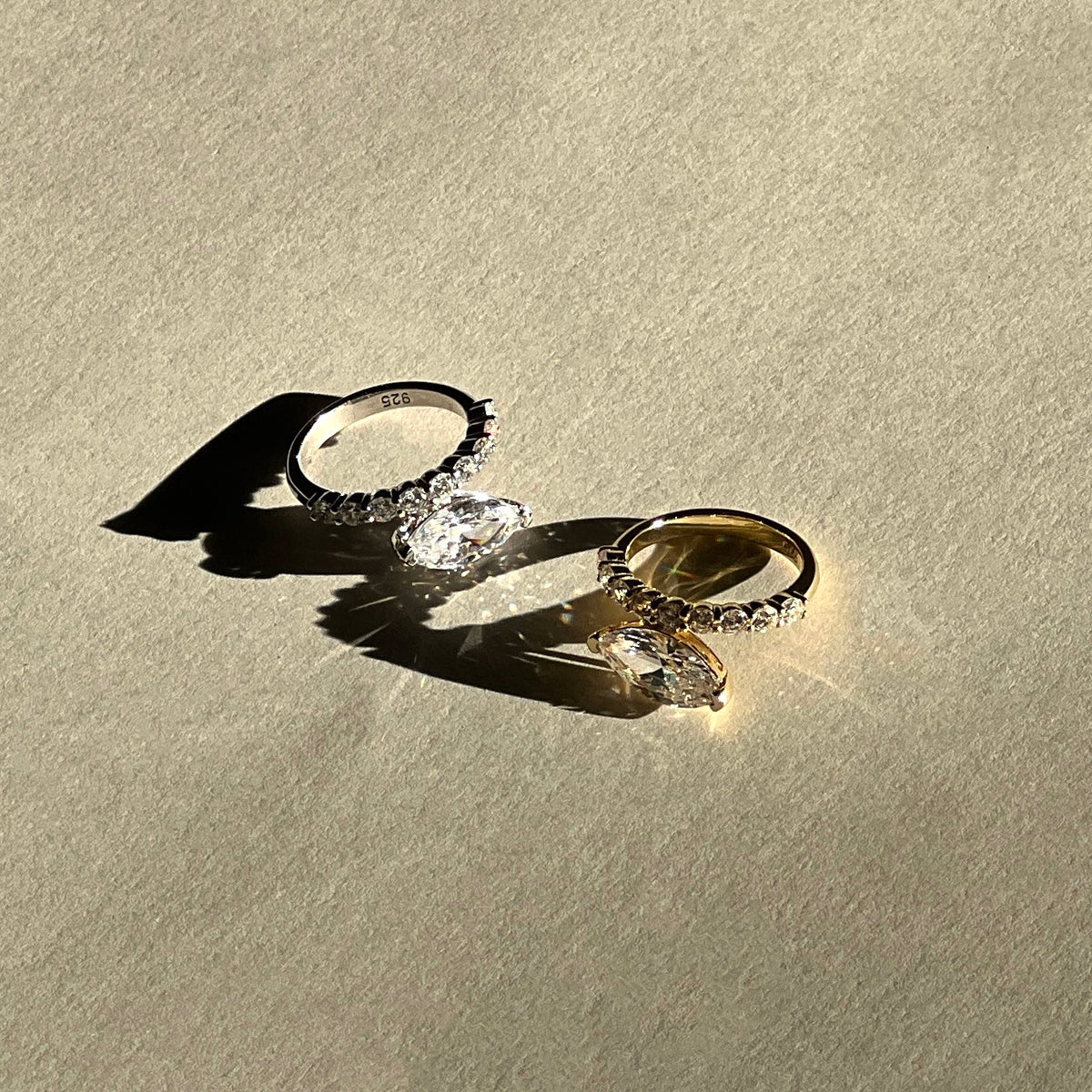 Vienne Pinky Ring