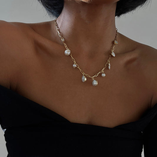 Freshy Pearl Necklace