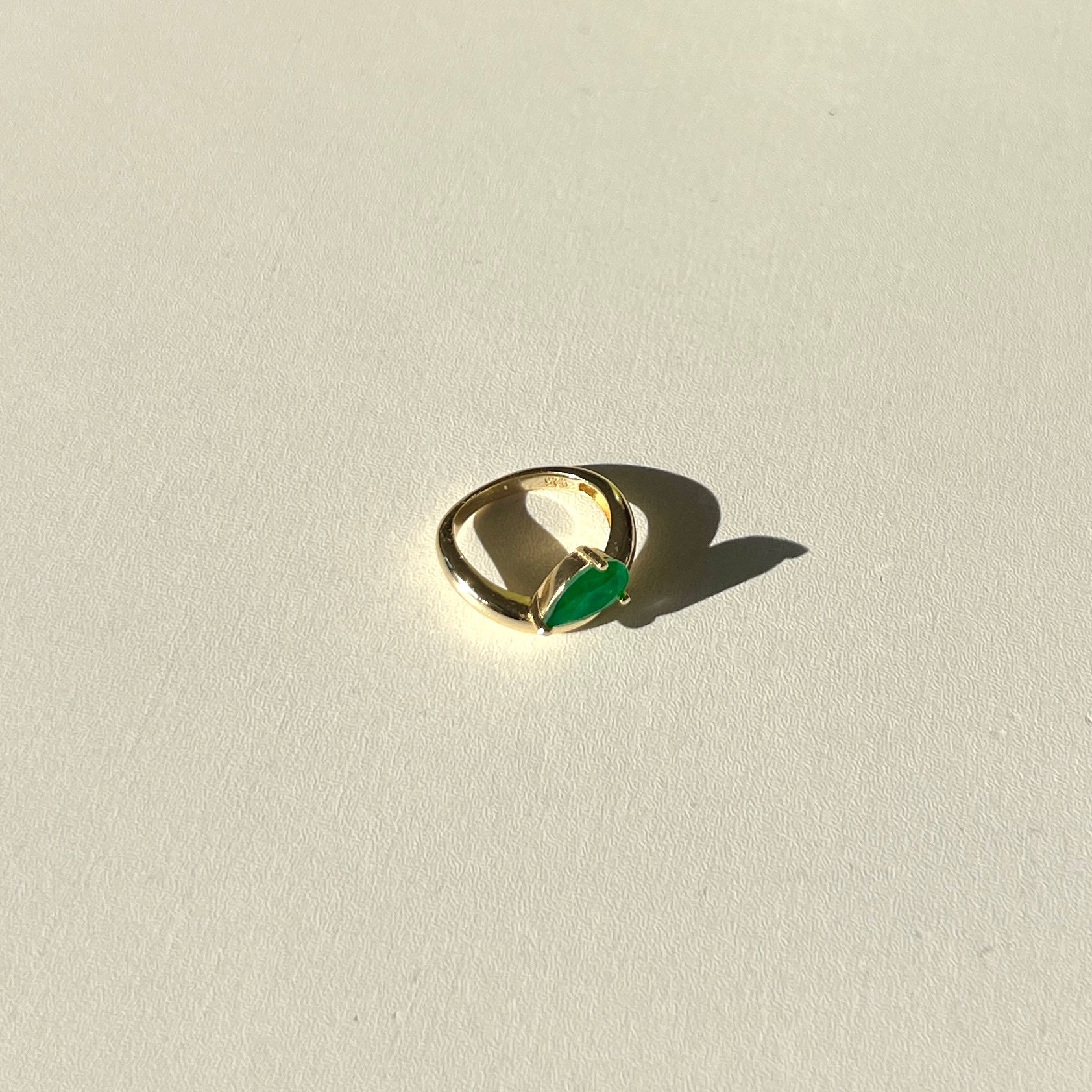 Éra Emerald Pinky