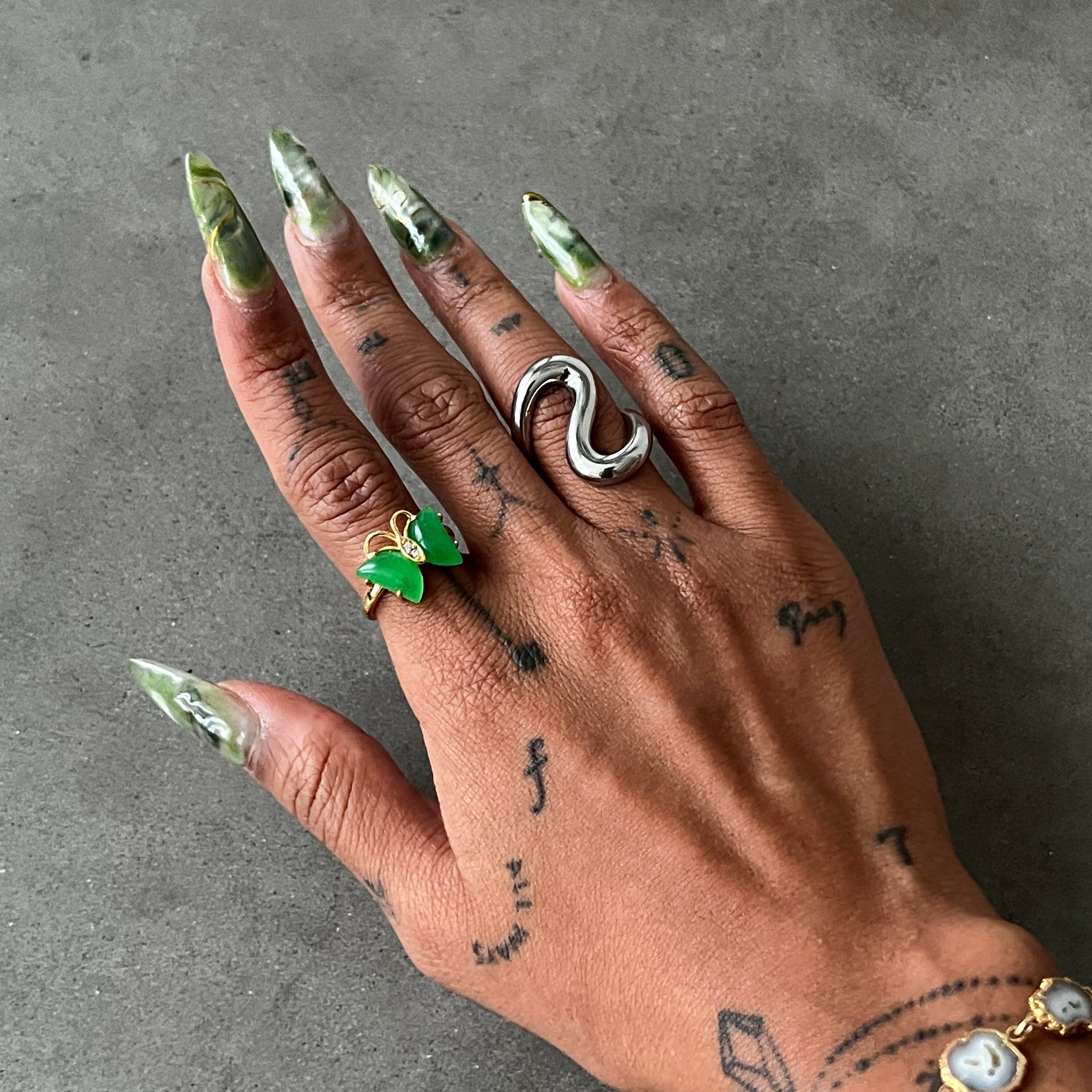 Morphé Jade Ring