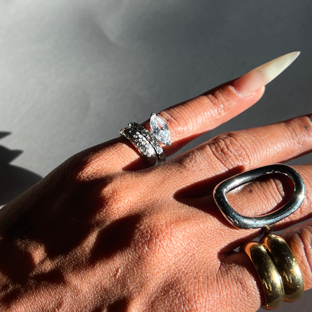 Vienne Pinky Ring
