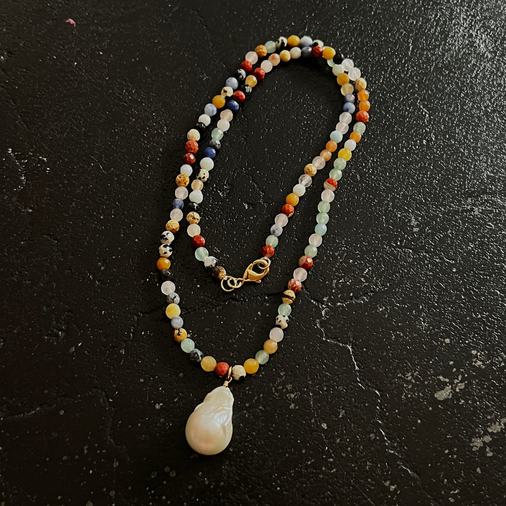 Stone + Pearl Multi