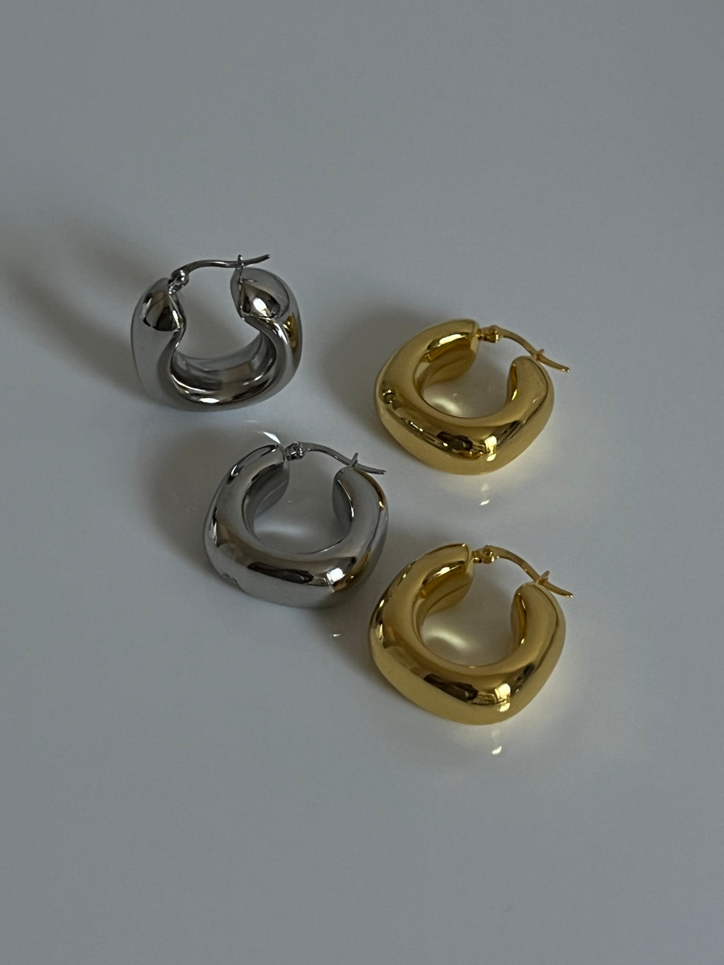 Silla Hoops